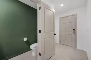 37092 Kings Crown Dr, Zephyrhills, FL 33541 - Photo 7