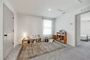 37092 Kings Crown Dr, Zephyrhills, FL 33541 - Photo 19