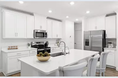 10799 Gable Dig Loop, San Antonio, FL 33576 - Photo 5