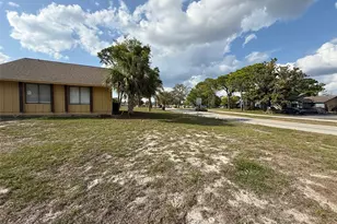 9085 Heather Blvd, Weeki Wachee, FL 34613 - Photo 15