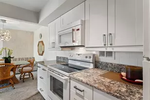 10355 Paradise Blvd, Treasure Island, FL 33706 - Photo 13