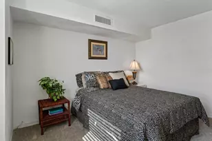 10355 Paradise Blvd, Treasure Island, FL 33706 - Photo 25