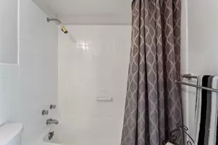 10355 Paradise Blvd, Treasure Island, FL 33706 - Photo 29