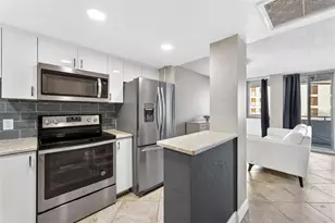 470 3rd St S, Saint Petersburg, FL 33701 - Photo 13