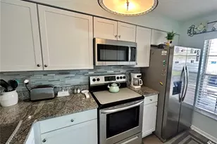 6433 Tina Dr, New Port Richey, FL 34653 - Photo 7