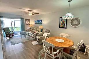 6433 Tina Dr, New Port Richey, FL 34653 - Photo 11