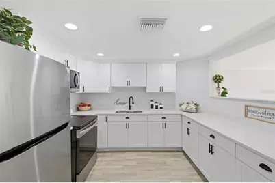 9033 Pegasus Avenue, Port Richey, FL 34668 - Photo 15