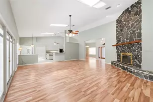 18805 Kelly Rd, Spring Hill, FL 34610 - Photo 9