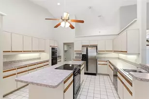 18805 Kelly Rd, Spring Hill, FL 34610 - Photo 47