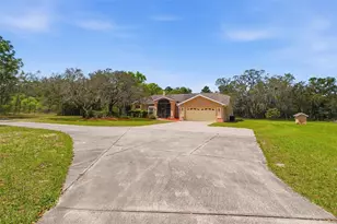 18805 Kelly Rd, Spring Hill, FL 34610 - Photo 43