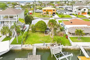 13538 Leslie Dr, Hudson, FL 34667 - Photo 9