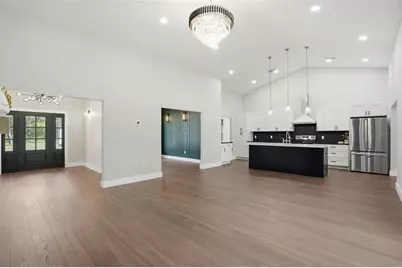 34121 August Avenue, Webster, FL 33597 - Photo 9