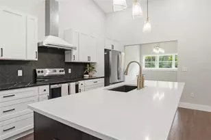 34121 August Ave, Webster, FL 33597 - Photo 11