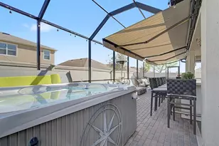 30959 Parrot Reef Ct, Wesley Chapel, FL 33545 - Photo 9