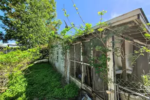 6810 Shady Acres Blvd, New Port Richey, FL 34653 - Photo 5