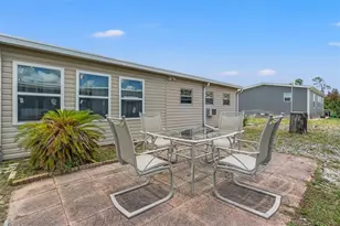 8427 Highpoint Blvd, Brooksville, FL 34613 - Photo 23