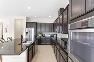 4924 Butler National Dr, Wesley Chapel, FL 33543 - Photo 11