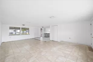 9720 Rainbow Ln, Port Richey, FL 34668 - Photo 9
