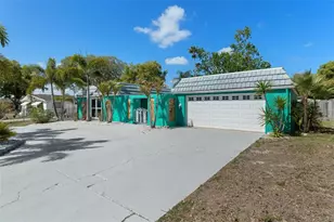 3345 Bluebird Dr, Holiday, FL 34690 - Photo 3