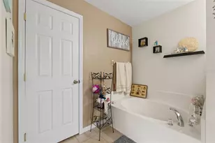 10442 Lansfield St, Spring Hill, FL 34608 - Photo 15