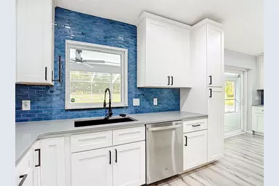 884 W Massachusetts Street, Hernando, FL 34442 - Photo 17