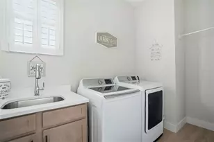 9013 Mississippi Run, Weeki Wachee, FL 34613 - Photo 43