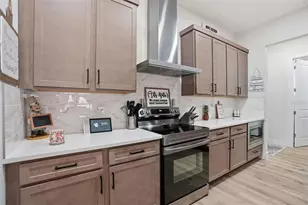 9013 Mississippi Run, Weeki Wachee, FL 34613 - Photo 9