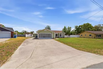 11224 Holbrook Street, Spring Hill, FL 34609 - Photo 3