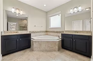 18696 Malinche Loop, Spring Hill, FL 34610 - Photo 23