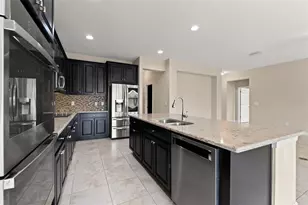 18696 Malinche Loop, Spring Hill, FL 34610 - Photo 11
