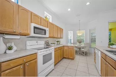 10324 Sorenstam Drive, Trinity, FL 34655 - Photo 13