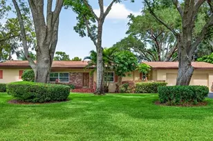 7 Eagle Ln, Palm Harbor, FL 34683 - Photo 1