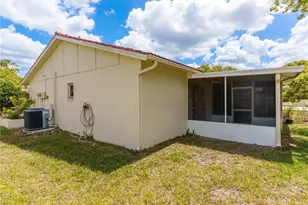 11341 Winwood Pl, Port Richey, FL 34668 - Photo 17