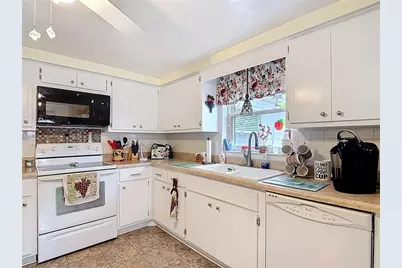 11114 White Oak Lane, Port Richey, FL 34668 - Photo 31