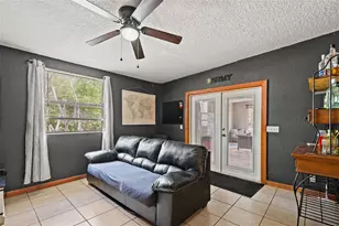 12989 Linden Dr, Spring Hill, FL 34609 - Photo 5