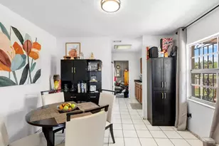 1810 Green Ridge Rd, Tampa, FL 33619 - Photo 5