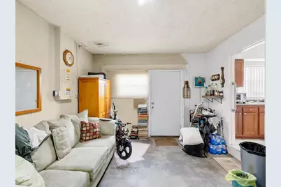 1810 Green Ridge Road, Tampa, FL 33619 - Photo 9