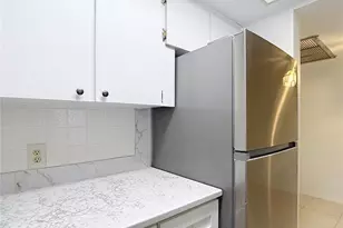 5132 Amulet Dr, New Port Richey, FL 34652 - Photo 17