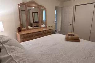 6029 Wyoming Ave, New Port Richey, FL 34653 - Photo 9