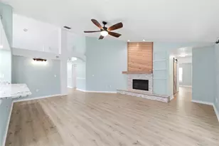 11421 Glenmont Dr, Tampa, FL 33635 - Photo 9