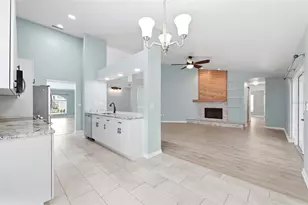 11421 Glenmont Dr, Tampa, FL 33635 - Photo 13