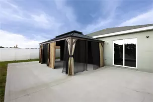 6517 Bayston Hill Pl, Zephyrhills, FL 33541 - Photo 21