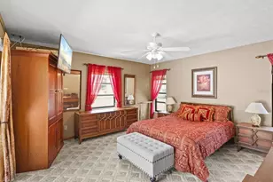 10700 Luscombe Ct, New Port Richey, FL 34654 - Photo 21