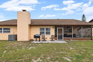 4242 Riverwood Dr, New Port Richey, FL 34653 - Photo 29
