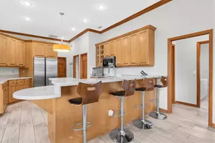 1050 Maravista Dr, Trinity, FL 34655 - Photo 11