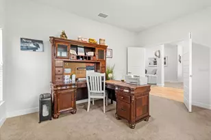 11042 Heth Ct, Weeki Wachee, FL 34613 - Photo 7