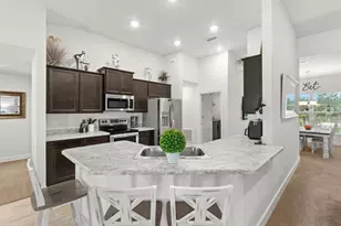 11042 Heth Ct, Weeki Wachee, FL 34613 - Photo 13