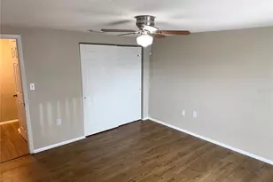 10019 Sleepy Hollow Ln, Port Richey, FL 34668 - Photo 7