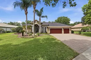19708 Wellington Manor Blvd, Lutz, FL 33549 - Photo 5