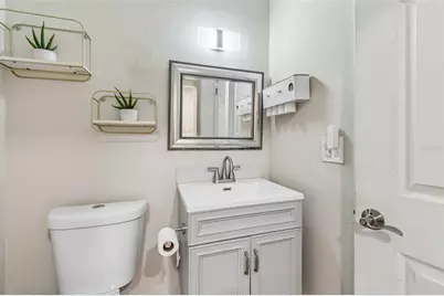 7705 Jackson Springs Road, Tampa, FL 33615 - Photo 17